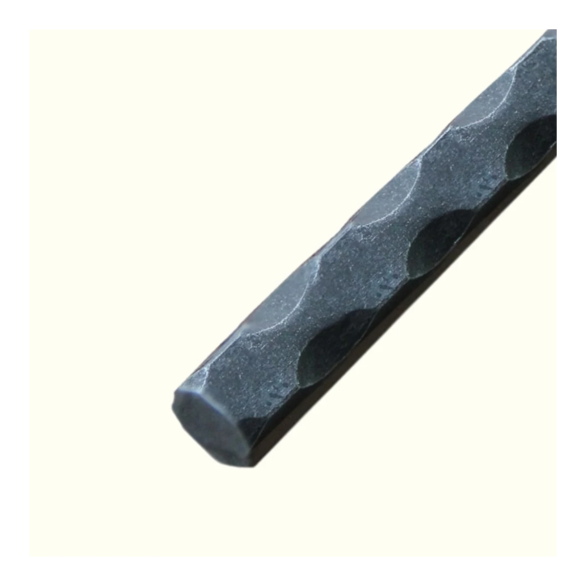 Плътен квадрат 11,5 * 11,5 mm, 6 л.м., 6 л.м.